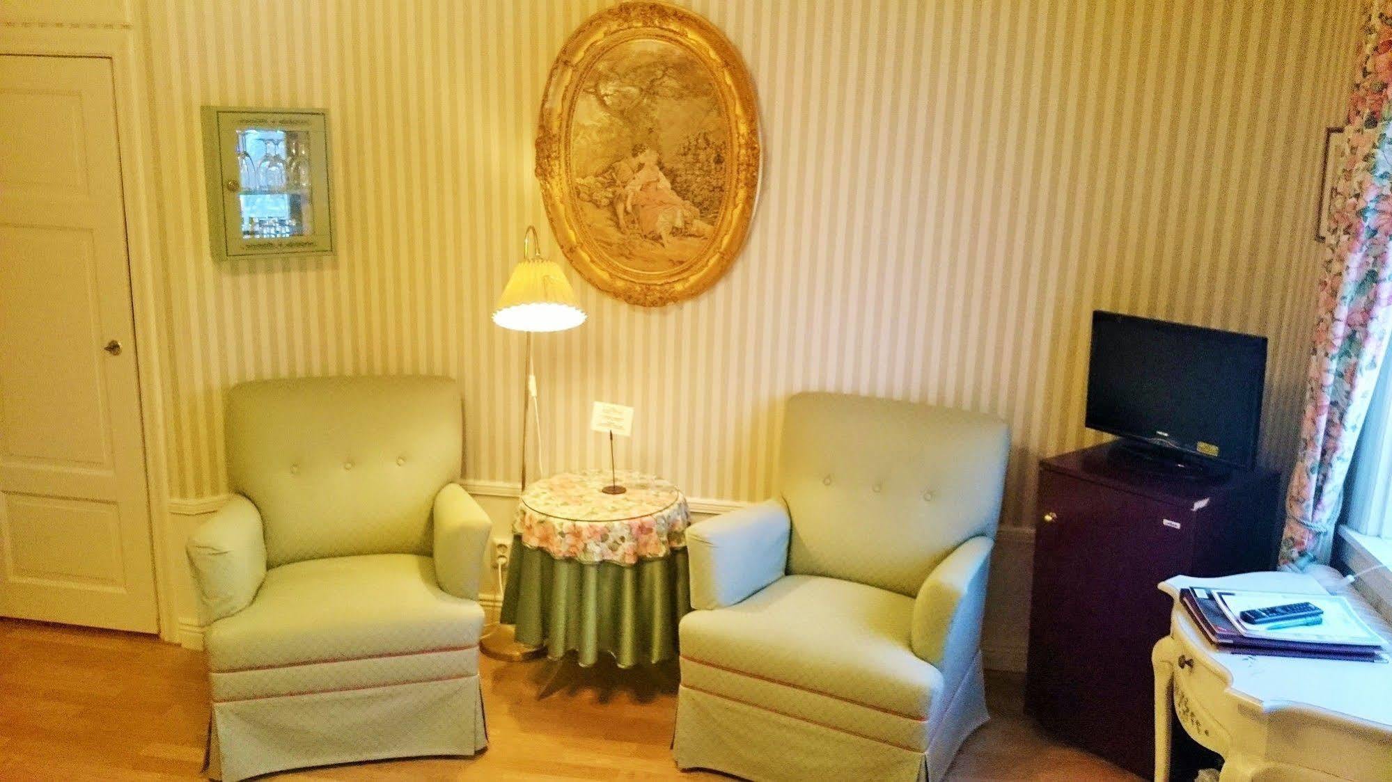 Hotell Torpa Pensionat - Sweden Hotels Södertälje المظهر الخارجي الصورة
